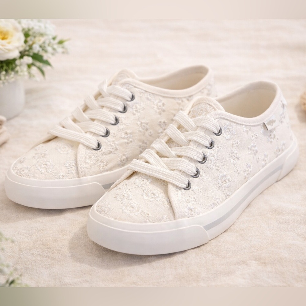 Rocket Dog White Floral Sneakers
